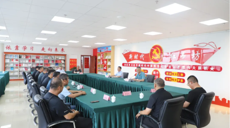 集團工會組織開展慶“八一”退伍軍人座談活動