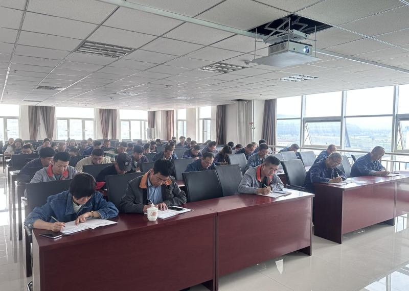 廉當“鐮”可以除雜念   欲為“獄”勢必積災(zāi)難 ——集團紀委書記為物產(chǎn)工投公司黨員干部、關(guān)鍵人員 授主題教育廉政專題黨課