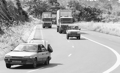 搭中國(guó)快車(chē),促非洲發(fā)展